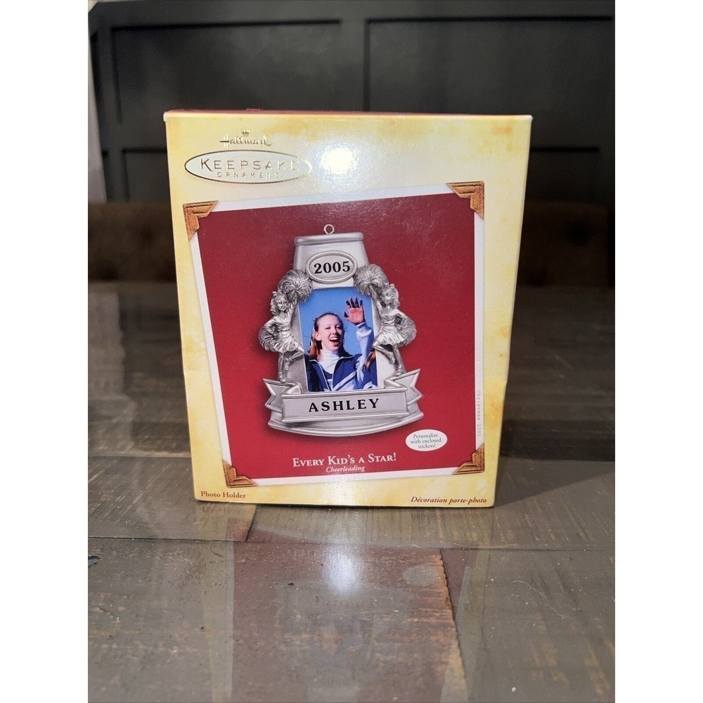 Final Sale Hallmark‎ 2005 Keepsake Ornament Cheerleading Photo Holder New